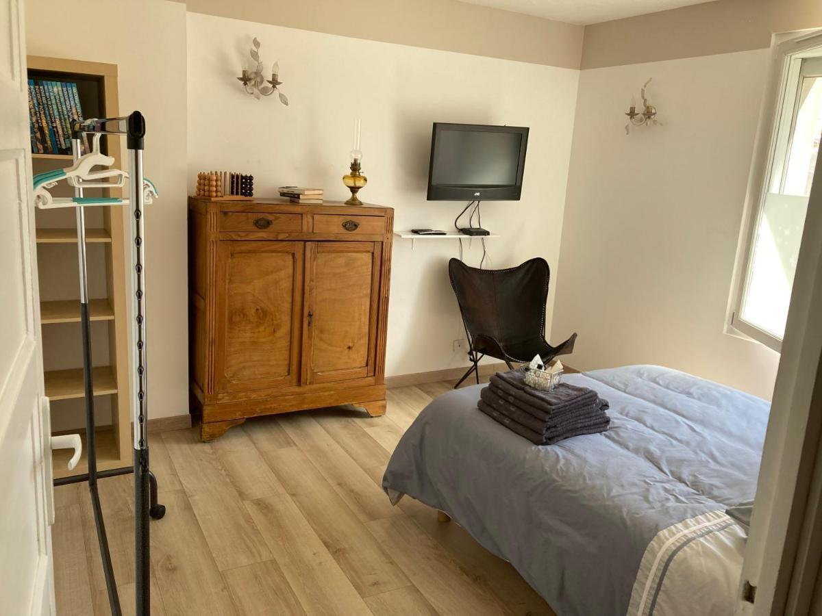 Отель Chez Val Et Phil La Voulte-sur-Rhone Экстерьер фото