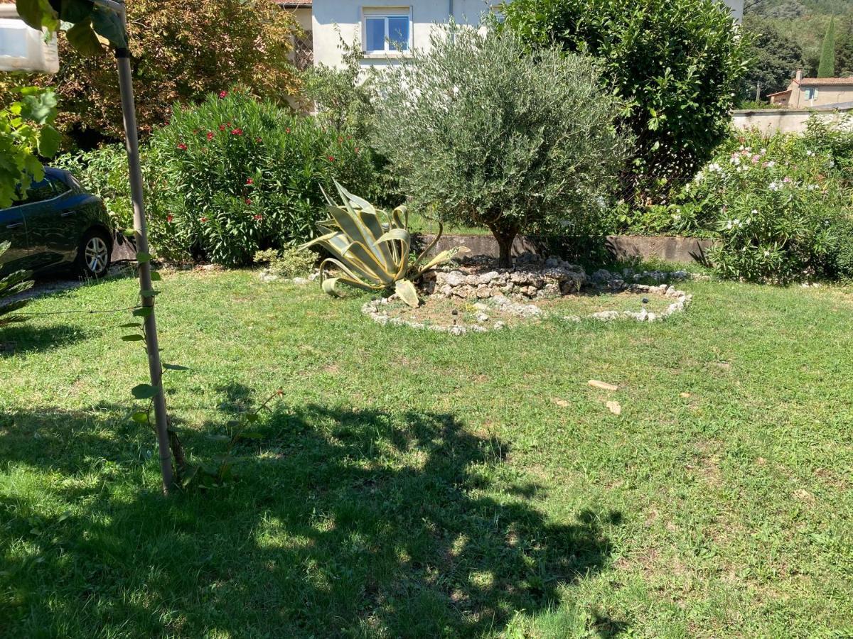 Отель Chez Val Et Phil La Voulte-sur-Rhone Экстерьер фото